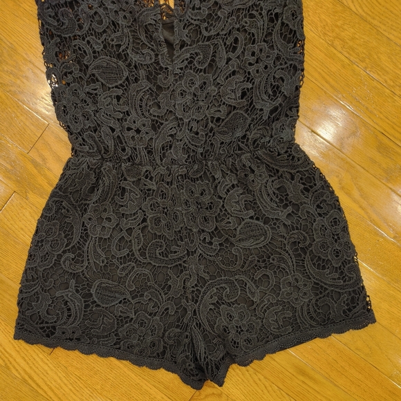 ELLA MOSS "JAIMIE" LACE ROMPER S - Picture 10 of 14